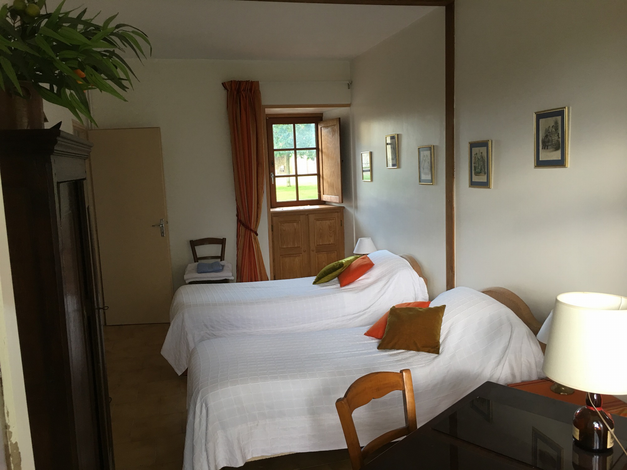 Chambre à 2 lits - Rdc