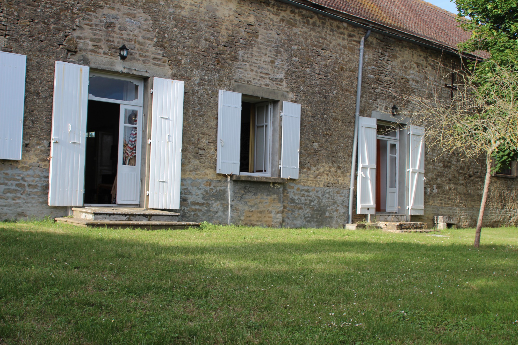 Facade sur le jardin privatif
