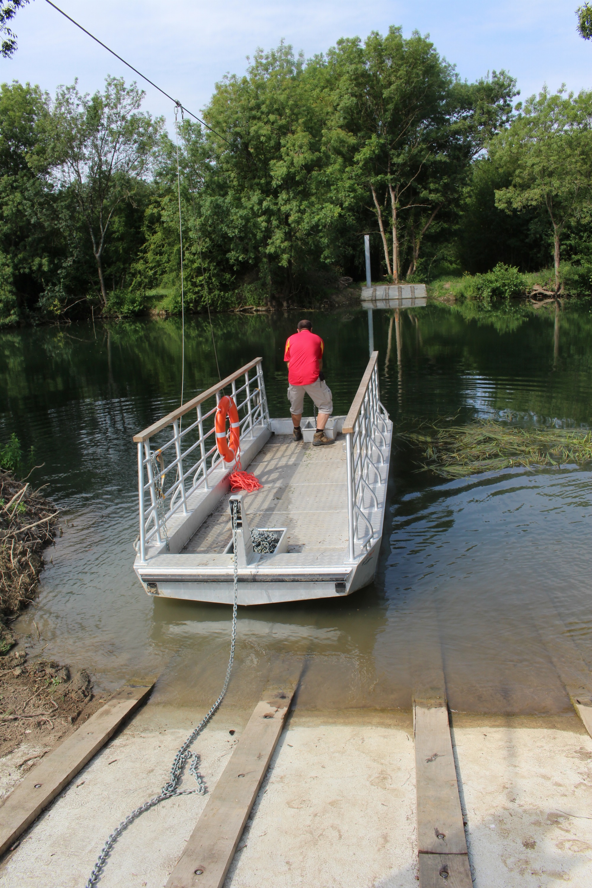 Barque pour traversée