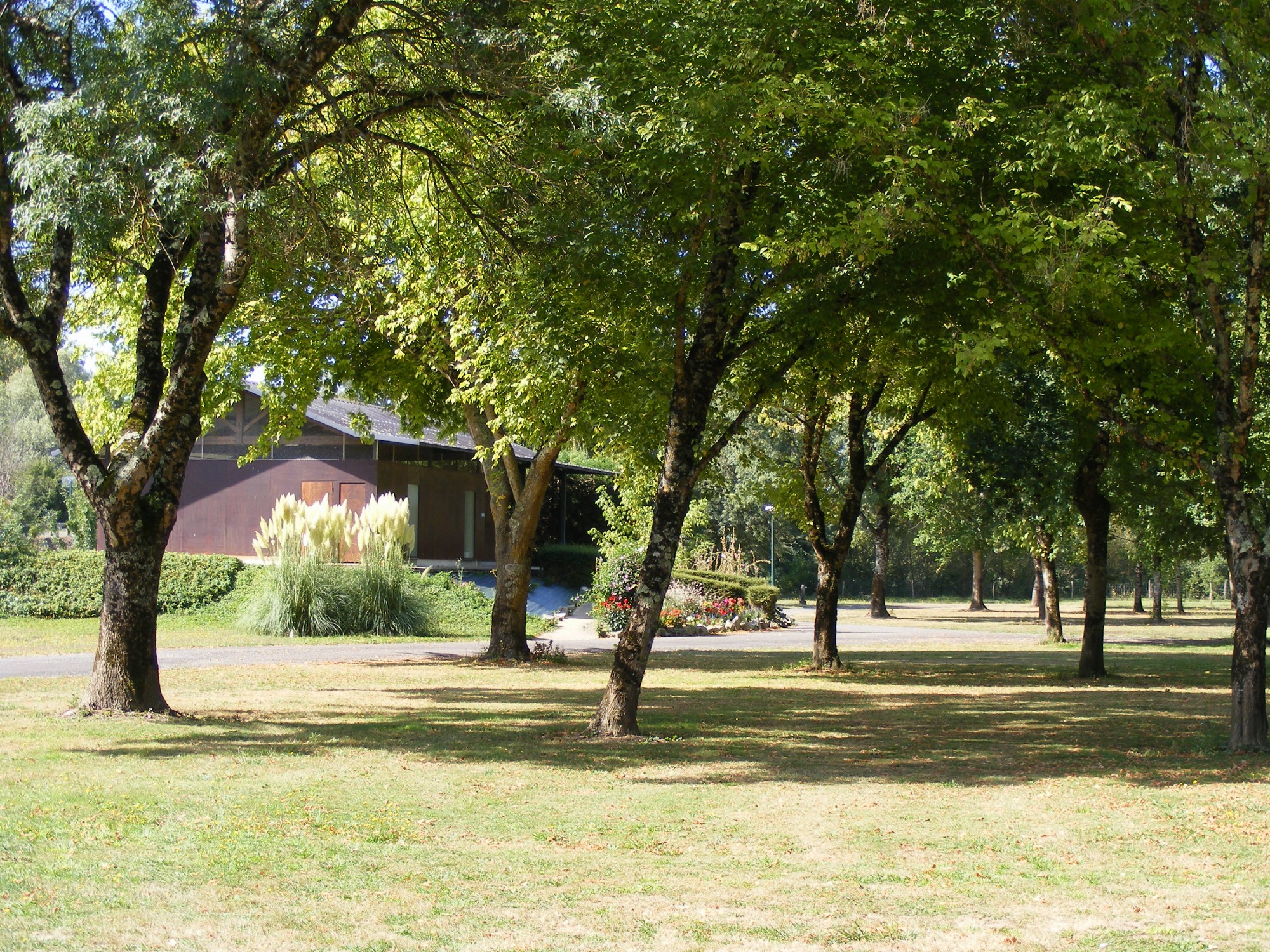 Sanitaire  du camping municipal Les Platanes