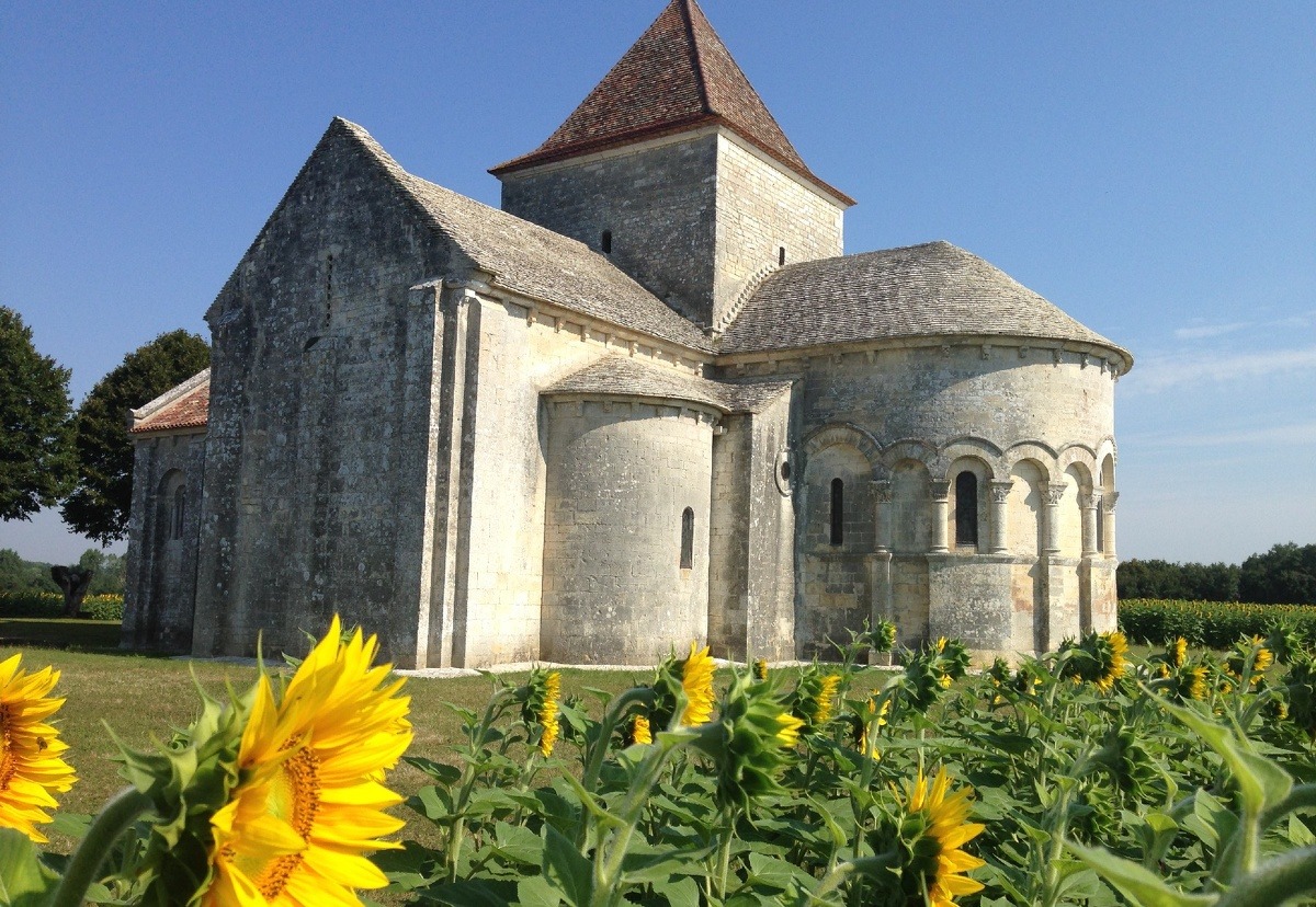 Eglise romane de Lichères en Nord Charente
