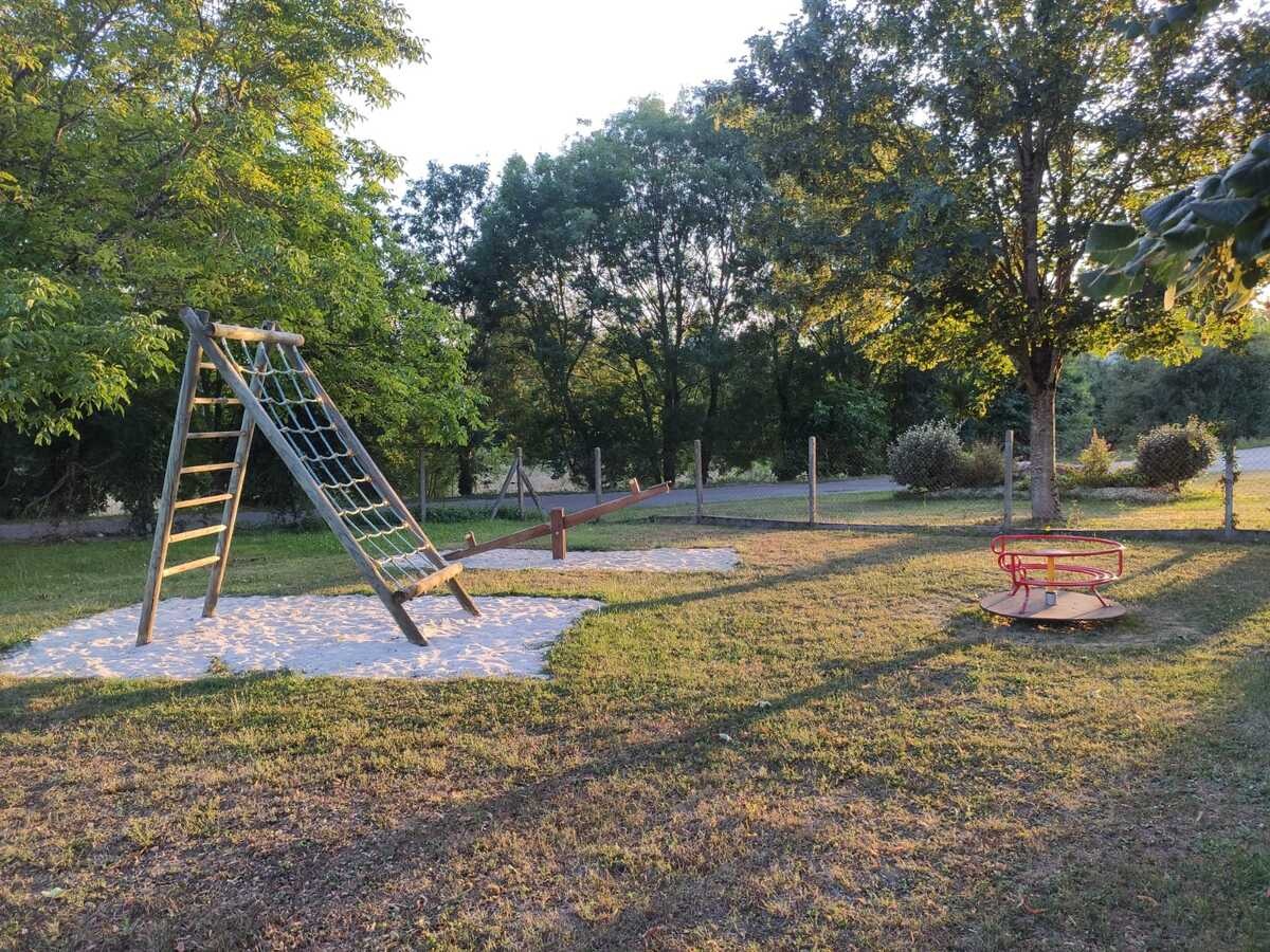 Aire de Pique nique de Fontenille, en Nord Charente