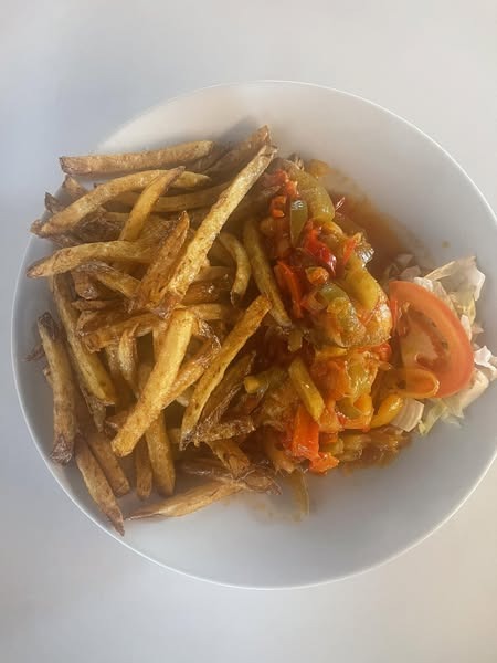 Poulet basquaire/frites