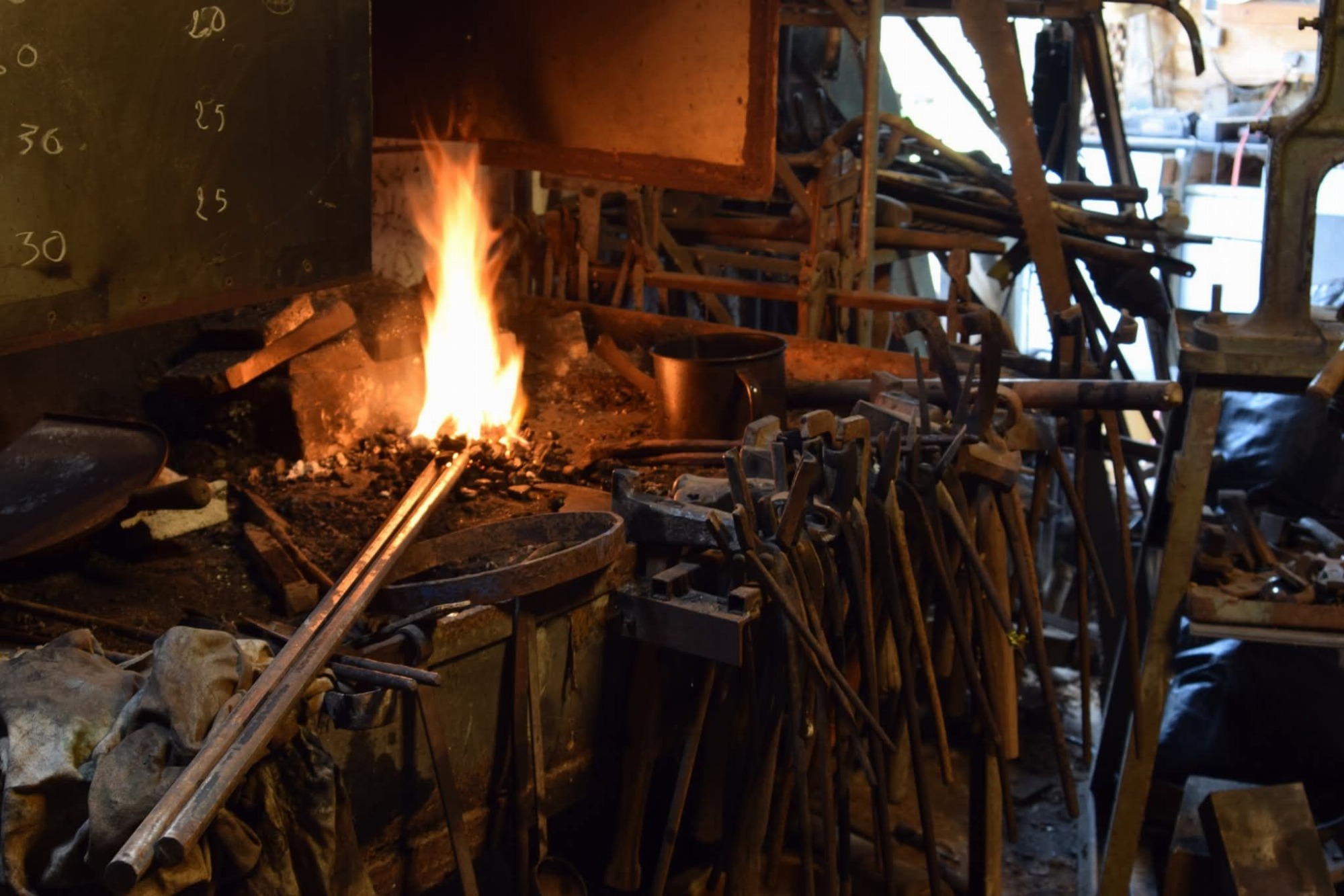 Stage de forge avec Arsimed & Charlieforge_La Forêt-de-Tessé