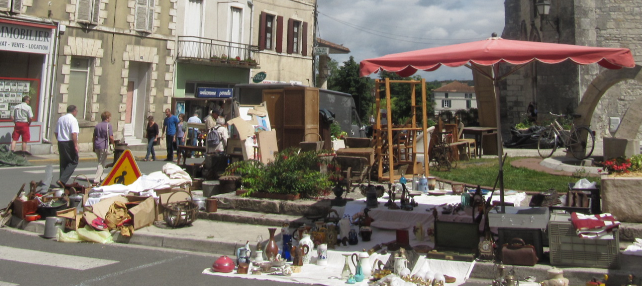 Brocante_Aigre