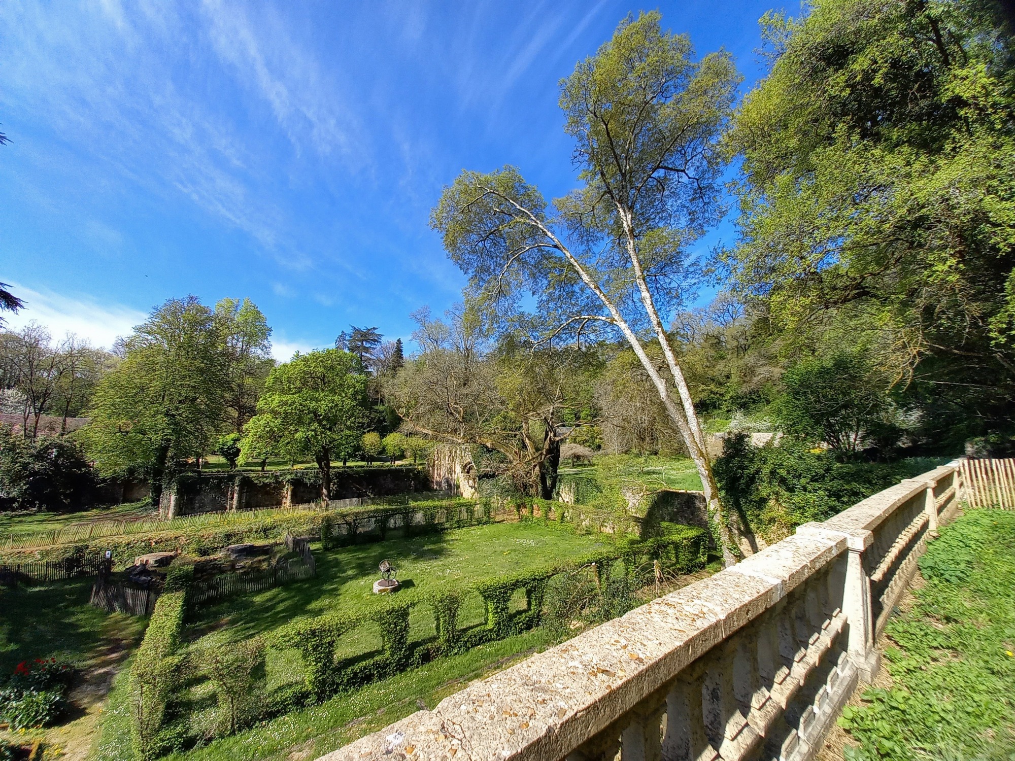Visite du parc et de l'abbaye de Nanteuil