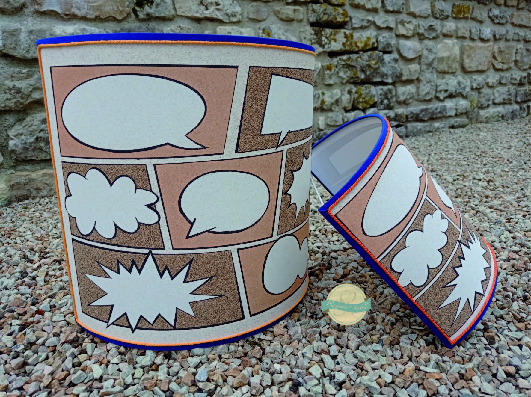 Exposition abat jour et objets déco en SABLE