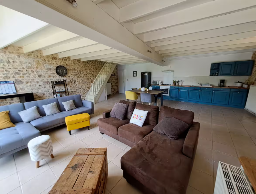 Salon, salle à manger, cuisine