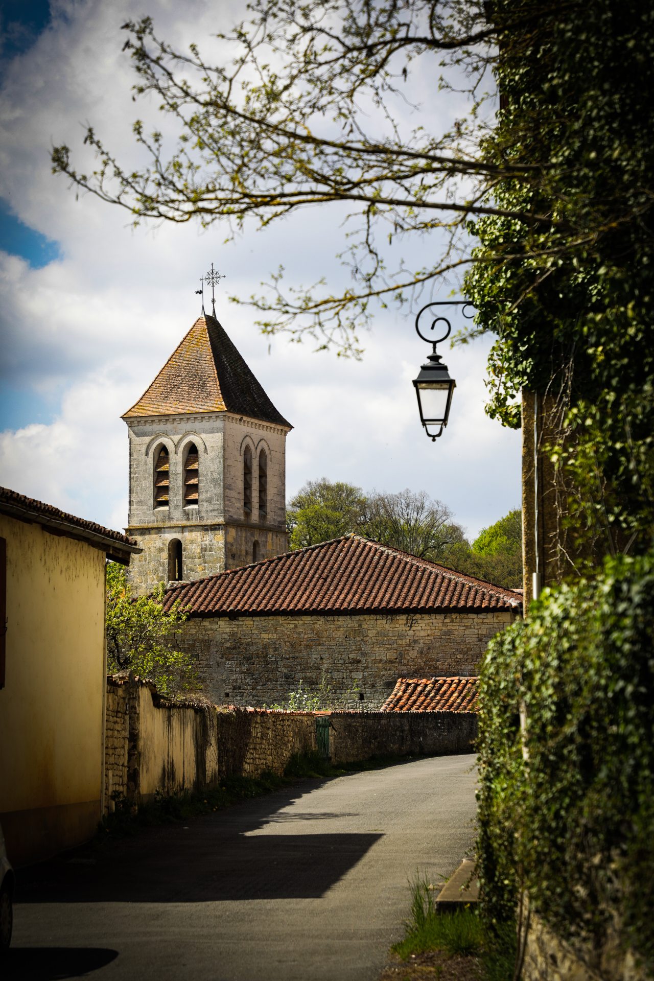 Village de Nanteuil en Vallée en Charente