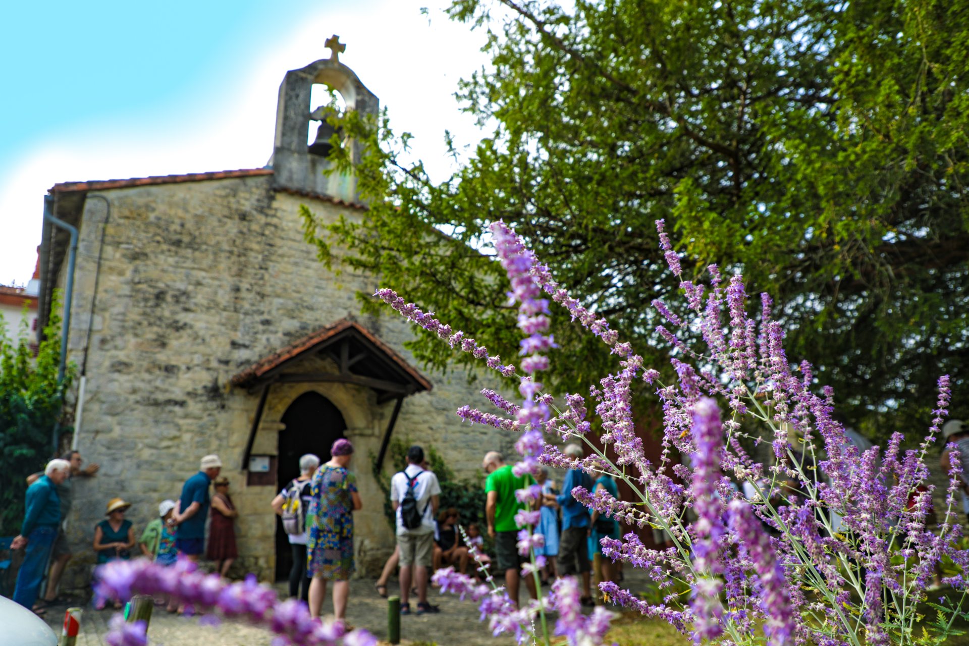 Visite guidée de l'église romane de Barro en Charente