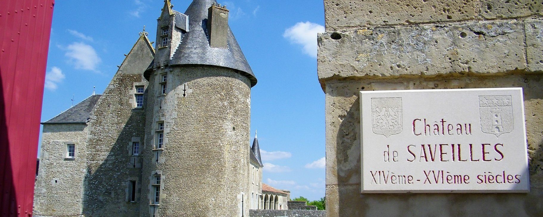 Entrée du Château de Saveilles à Paizay-Naudouin-Embourie