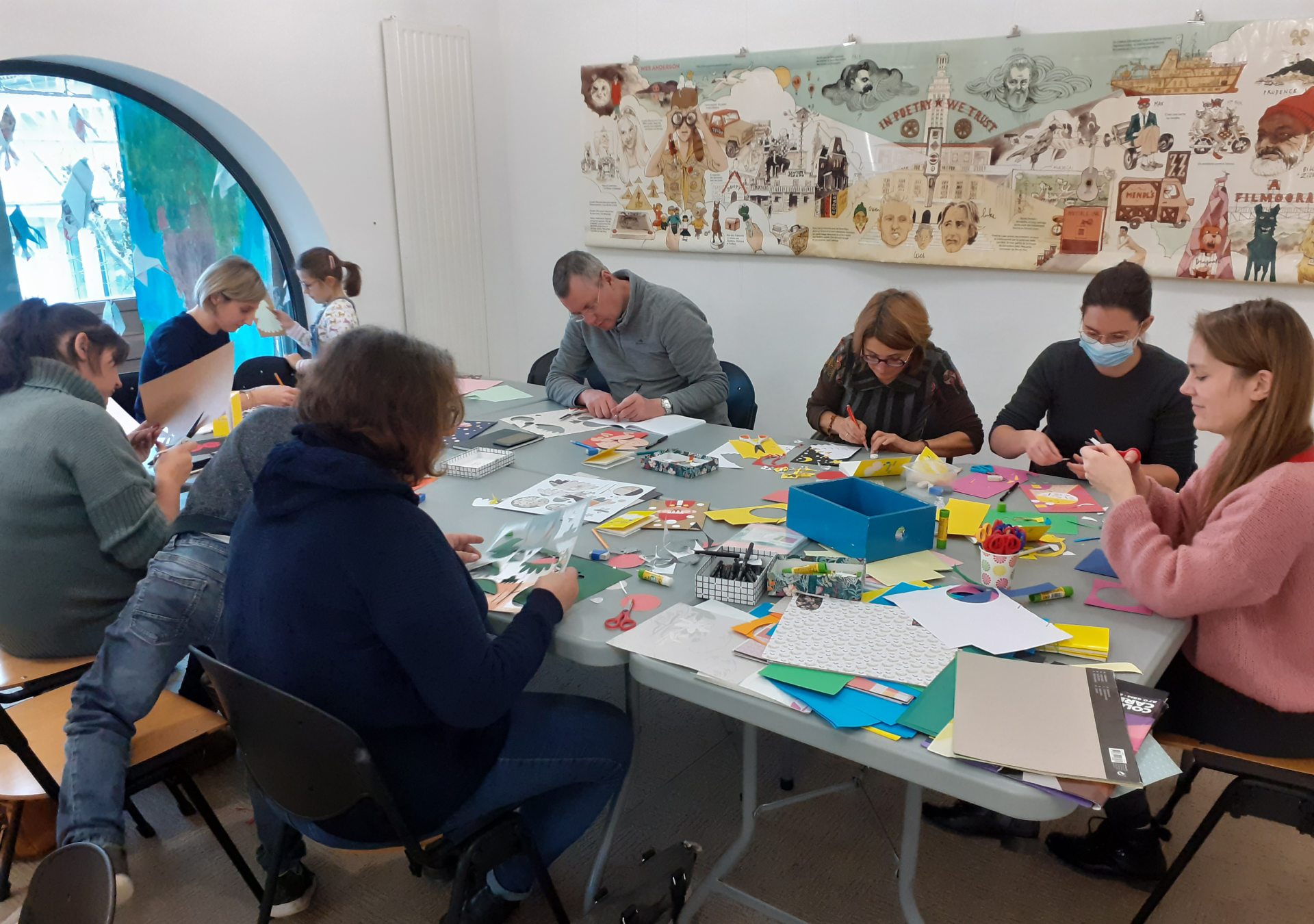 Atelier papier découpé à médiathèque La Canopée à Ruffec