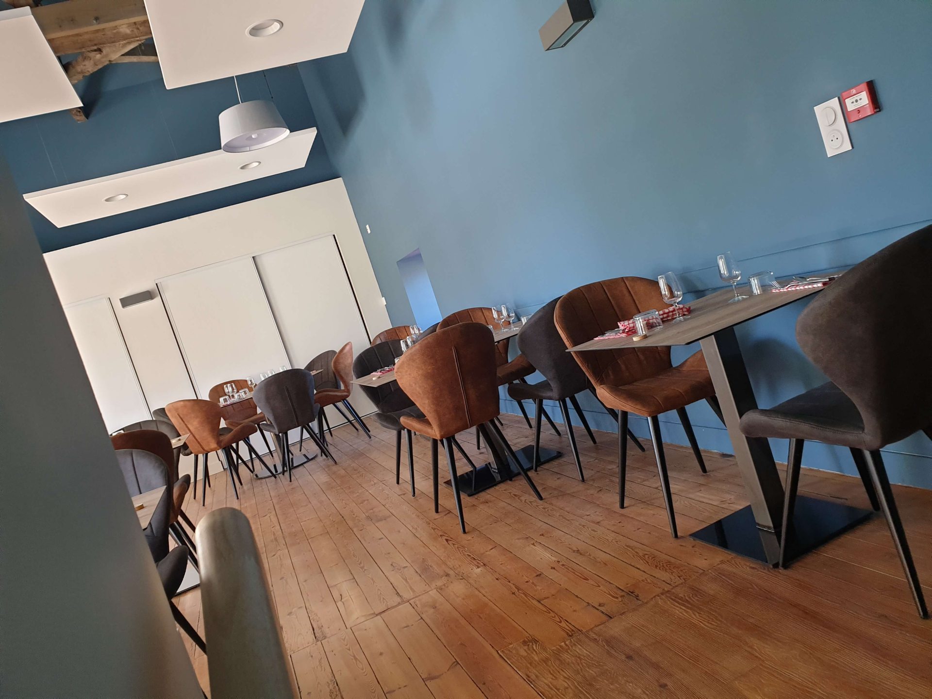 Salle du restaurant Le Relais des Iles à Vouharte en Nord Charente