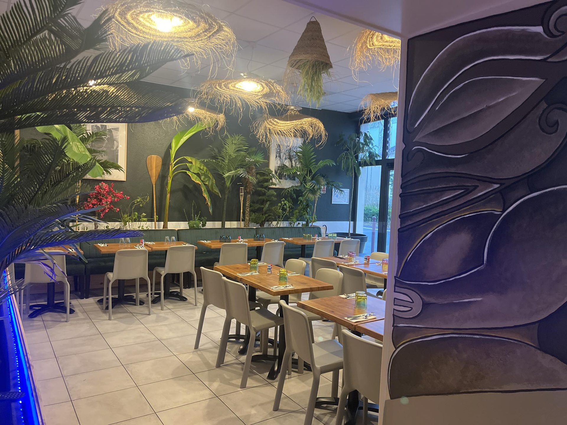 Salle du restaurant Manuia