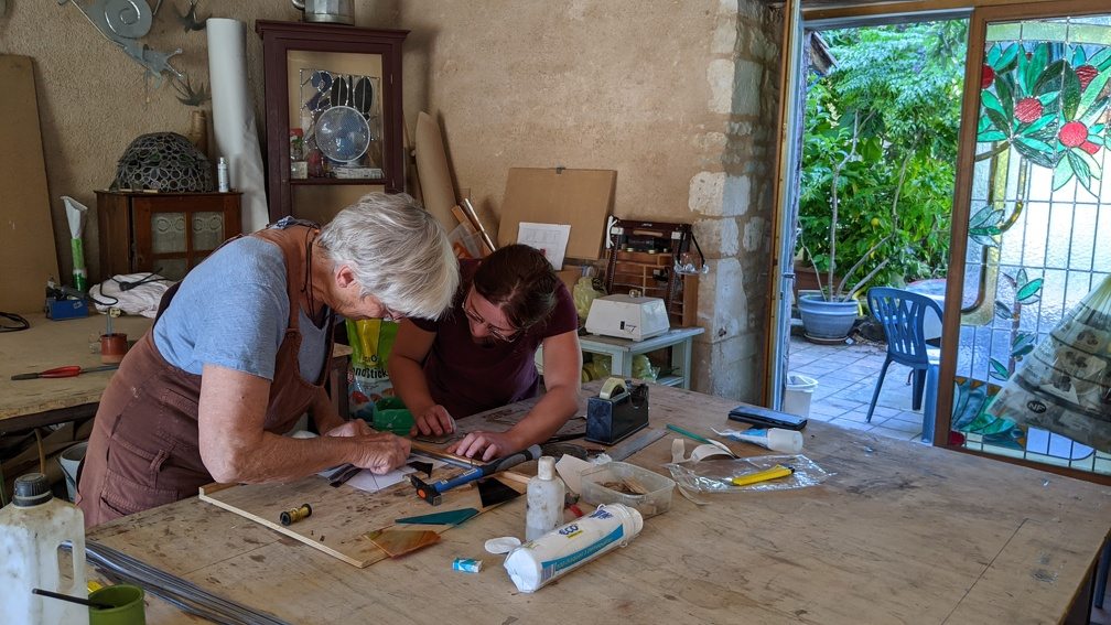 Atelier découpe de vitrail