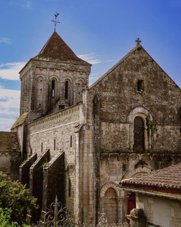 Partons pour un petit tour des églises...